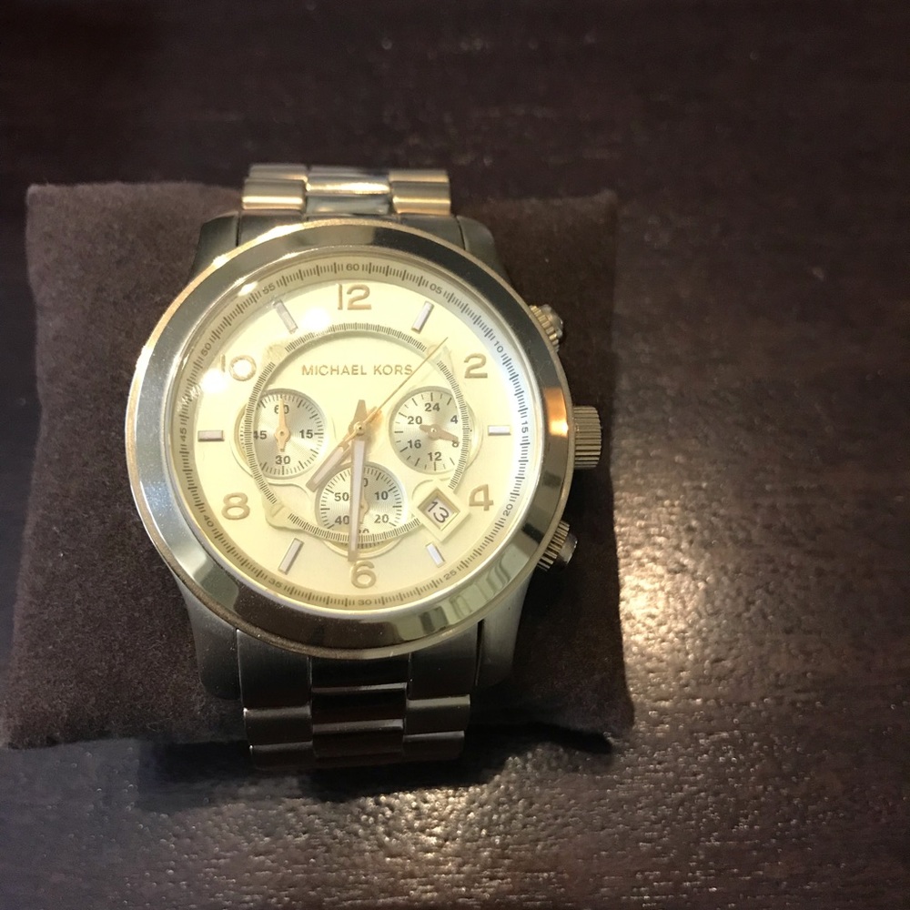Michael Kors MK8077